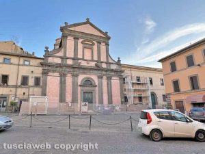 Viterbo - Il cantiere di piazza Fontana grande