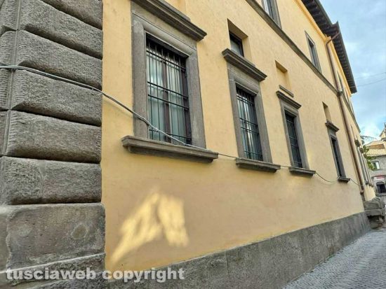 Viterbo - Incuria a piazza San Lorenzo