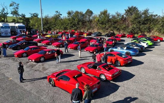 Vetralla - 60 Ferrari all'autodromo di Vallelunga e al Regno di Babbo Natale