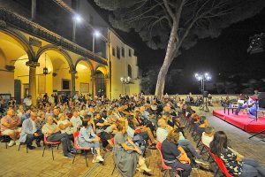 Tuscia Film Fest - Il cortile di palazzo dei Priori