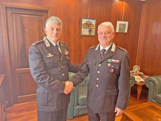 Il comandante provinciale Massimo Friano e Il capitano Romualdo D'AnnaIl comandante provinciale Massimo Friano e Il capitano Romualdo D'Anna