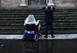 Una foto della mostra "Io qui non posso entrare"