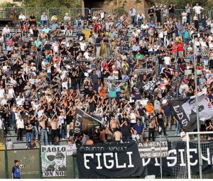 Calcio - Serie D - La ritrovata tifoseria del Siena