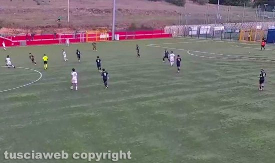 Coppa Italia - Una fase della gara vinta dalla Fc Viterbo sul campo dell'Aranova
