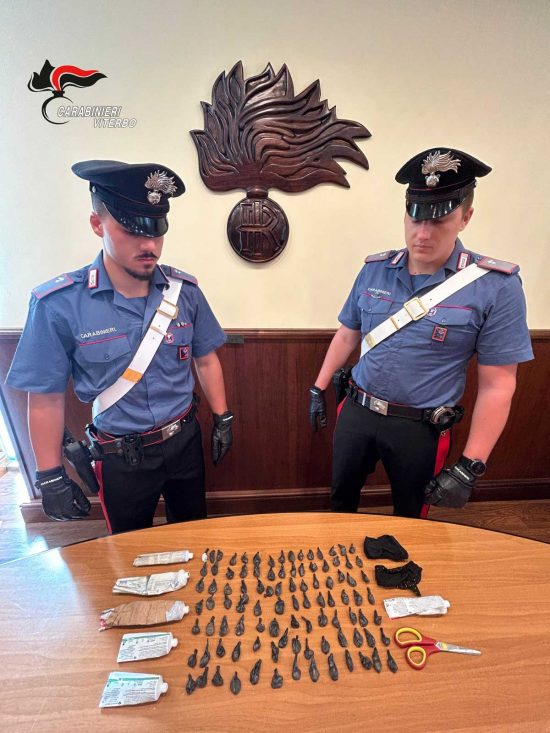 Viterbo - Carabinieri - Cocaina nascosta nei tubetti del dentifricio