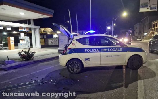 Scontro fra tre auto sulla Teverina: due feriti di cui uno grave