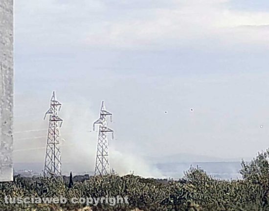 Incendio a Canino