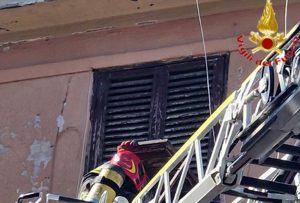 Civitavecchia - Uomo trovato morto in casa, non rispondeva da una decina di giorni