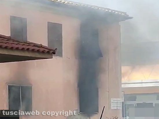 Tuscania - Incendio in un bar