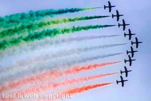 Le frecce tricolore in volo