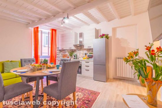 Viterbo - Nuova apertura - La casa vacanze "Pettinara suites"