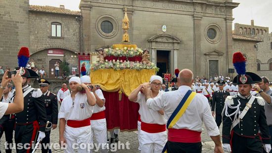 Viterbo - La processione del cuore di Santa Rosa