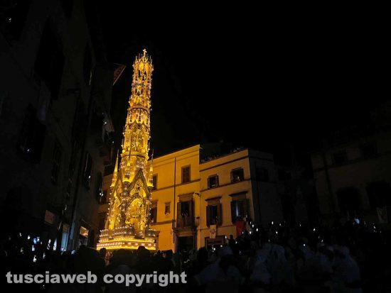 Santa Rosa - Dies Natalis a piazza Fontana Grande