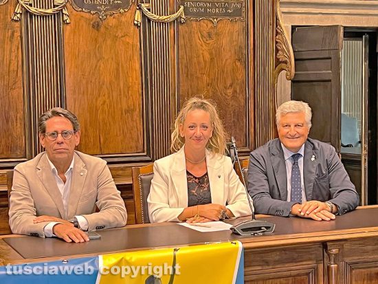 Viterbo - Presentazione di 'Giocavamo pe’ strada' - Da sinistra Fabio Caso, Alessandra Cagetti e Orazio d’Urso