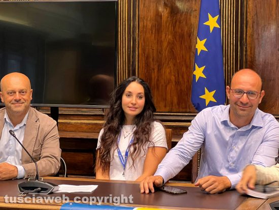 Viterbo - Presentazione di 'Giocavamo pe’ strada' - Da sinistra Roberto Valeri, Elisabetta Tesei e Simone Bonolo