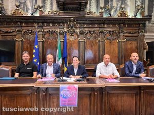 Viterbo - Comune - La presentazione della Notte Rosa