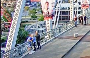 Nashville - Jon Bon Jovi salva una donna dal suicidio