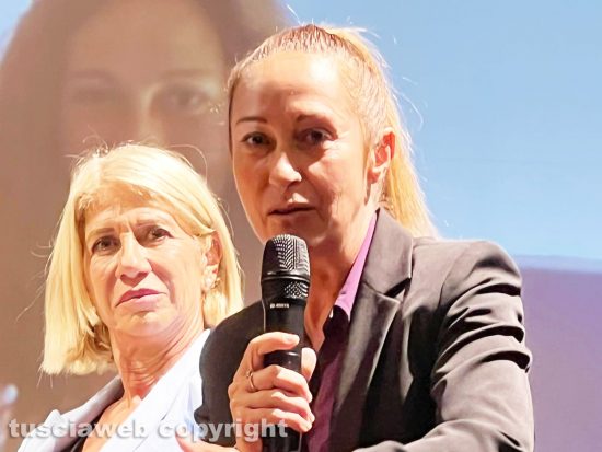 Viterbo - Evento del M5s Arcobaleniamo i diritti - Paola Taverna (sulla destra) e Carolina Morace