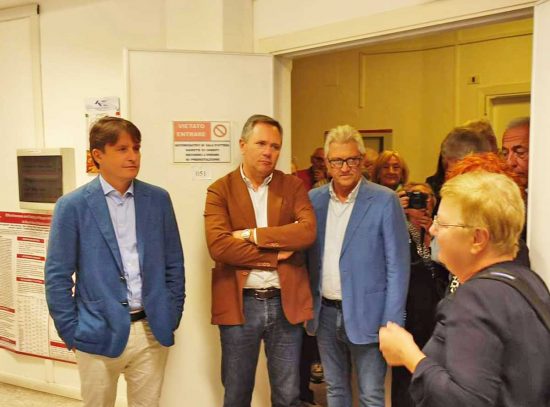 Tarquinia - La donazione della poltrona per la somministrazione della chemioterapia