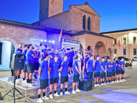 La compagine dell'Acf Foligno che ha espugnato lo stadio Madami