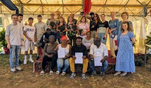 Tarquinia - Studenti e docenti del corso di italiano di Semi di pace