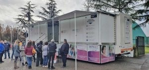 Il truck di prevenzione della Asl