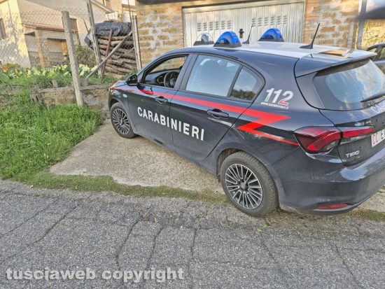 Montefiascone - Autoarticolato urta un cavo della corrente in via Cevoli