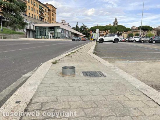 Viterbo - I nuovi pali della luce del Sacrario