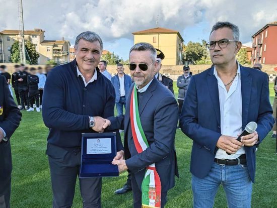 Tuscania - Angelo Peruzzi all'inaugurazione del nuovo campo sportivo "A. Maccarri"