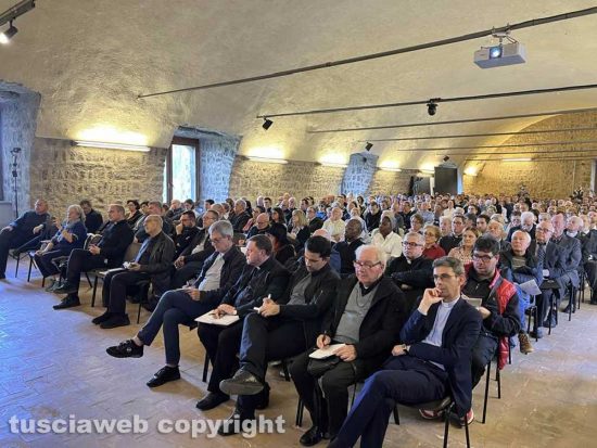Viterbo - L'assemblea diocesana a palazzo dei papi