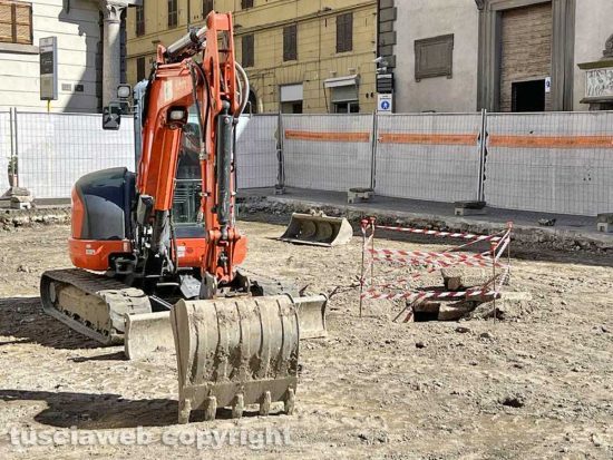 Viterbo - I cunicoli scoperti a piazza del Comune