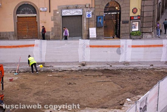 Viterbo - Gli scavi in piazza del Comune