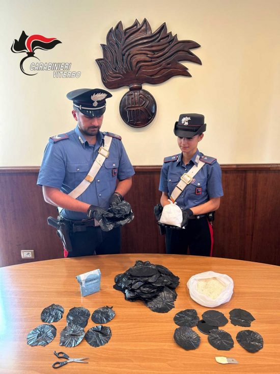 Viterbo - La cocaina sequestrata dai carabinieri