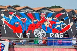 Sport - Le tribune dei tifosi della Sorianese