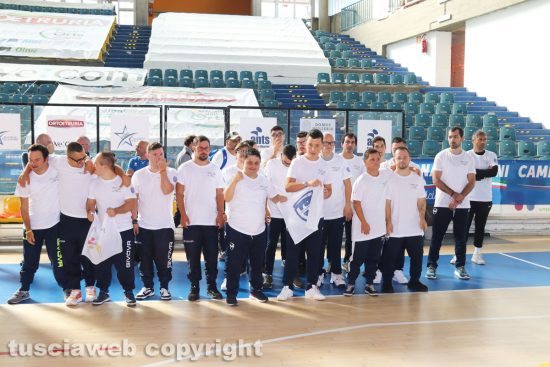 Viterbo - Cerimonia inaugurale del campionato di calcio a 5 degli sport paralimpici degli atleti con disabilità intellettiva relazionale Fisdir - LeViterbo - Cerimonia inaugurale del campionato di calcio a 5 degli sport paralimpici degli atleti con disabilità intellettiva relazionale Fisdir - Le squadre in campo squadre in campo 