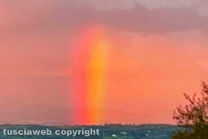 Un arcobaleno verticale