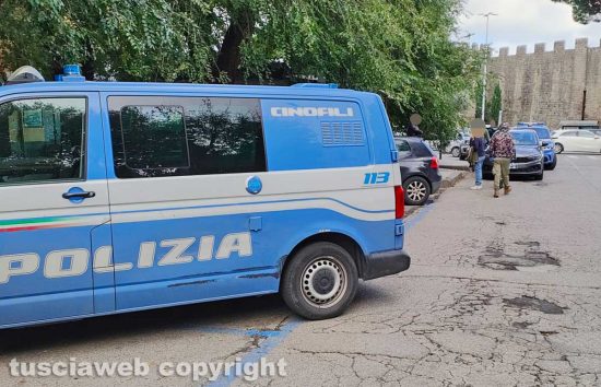Viterbo - Maxi operazione anti droga a viale Trento