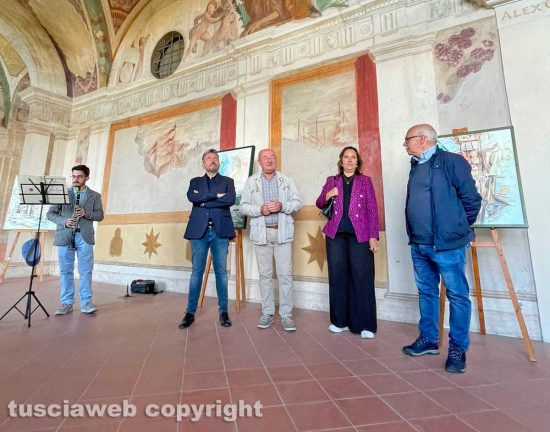 Viterbo - Villa Dante - La mostra pittorica "Infiniti passaggi"