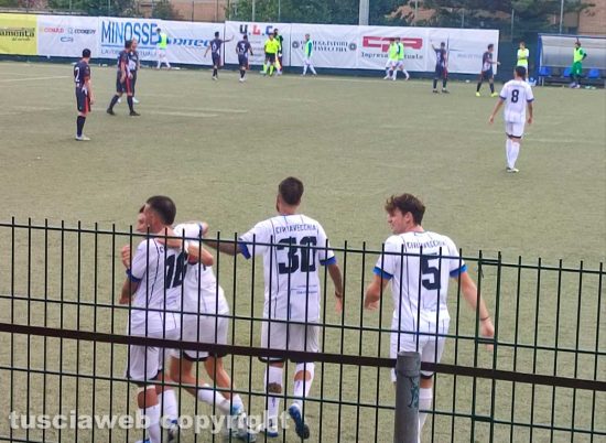 Civitavecchia - La squadra esulta dopo il gol