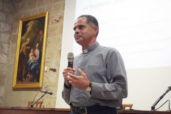 Civita Castellana - “Scuola per la formazione dei catechisti”, l'incontro con don Alessandro Mantini sul tema della preghiera
