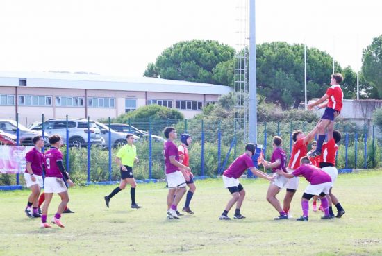 Civitavecchia - Un'azione di Crc/Url-Fiamme Oro Rugby