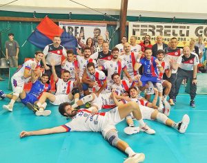 L'Ecosantagata Civita esulta dopo il primo successo