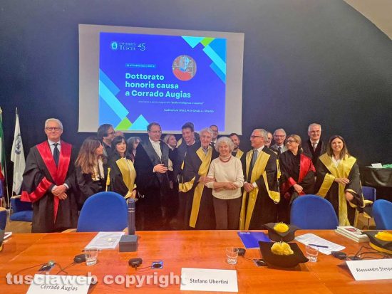Viterbo - Dottorato honoris causa a Corrado Augias