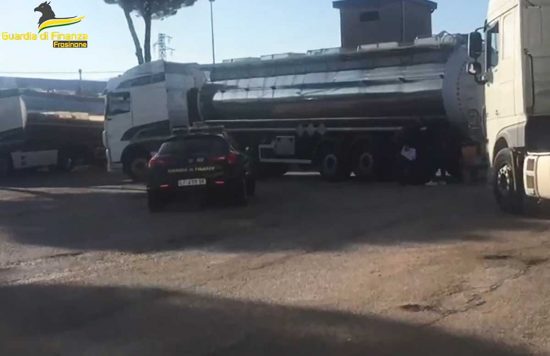Frosinone - Contrabbando di gasolio agricolo, sequestrato 1 milione e mezzo a una società di Pontecorvo