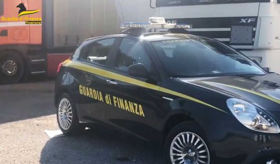 Frosinone - Contrabbando di gasolio agricolo, sequestrato 1 milione e mezzo a una società di Pontecorvo