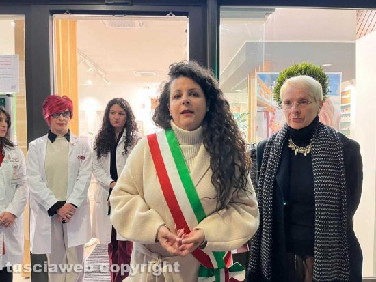 Viterbo - Inaugurazione della terza farmacia comunale al Riello - La sindaca Chiara Frontini