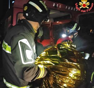 Civitavecchia - 80enne salvato dai vigili del fuoco