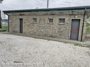 Viterbo - Bagni chiusi a a Pratogiardino Lucio Battisti