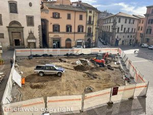 Viterbo - Gli scavi archeologici in piazza del Comune