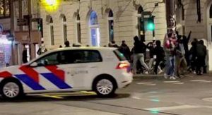 Notte di terrore ad Amsterdam, tifosi israeliani aggrediti